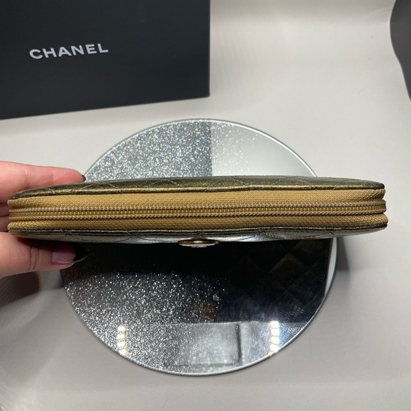 Authentic CHANEL Metallic Winter Wallet - Picture 9 of 9